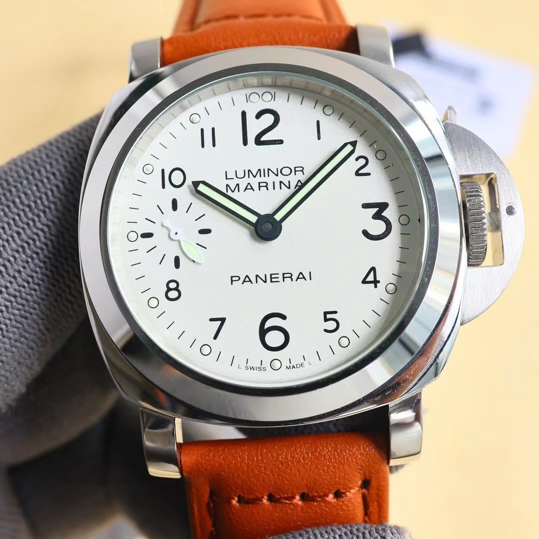 詳細な写真と価格については私に連絡してください。