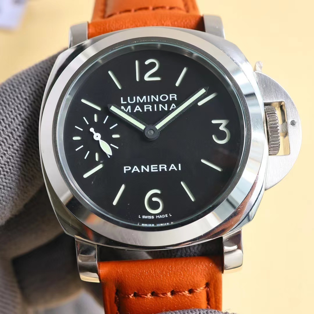 詳細な写真と価格については私に連絡してください。