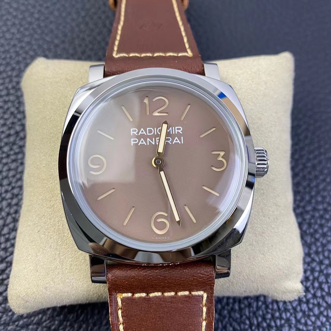 詳細な写真と価格については私に連絡してください。