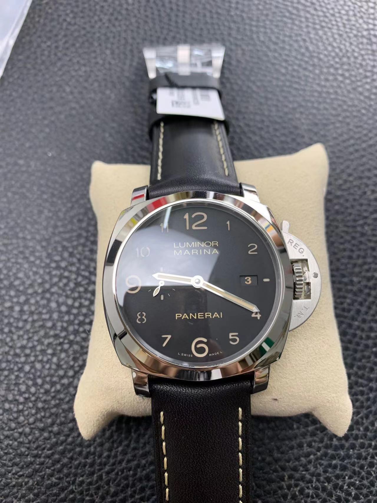 詳細な写真と価格については私に連絡してください。