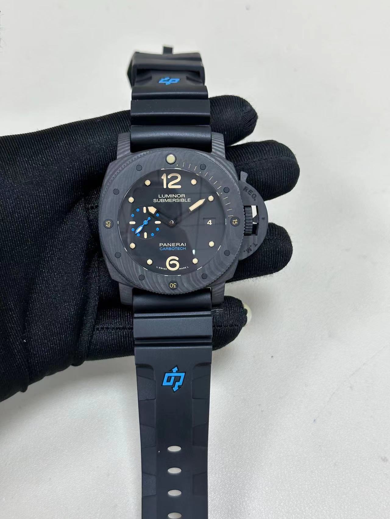 詳細な写真と価格については私に連絡してください。