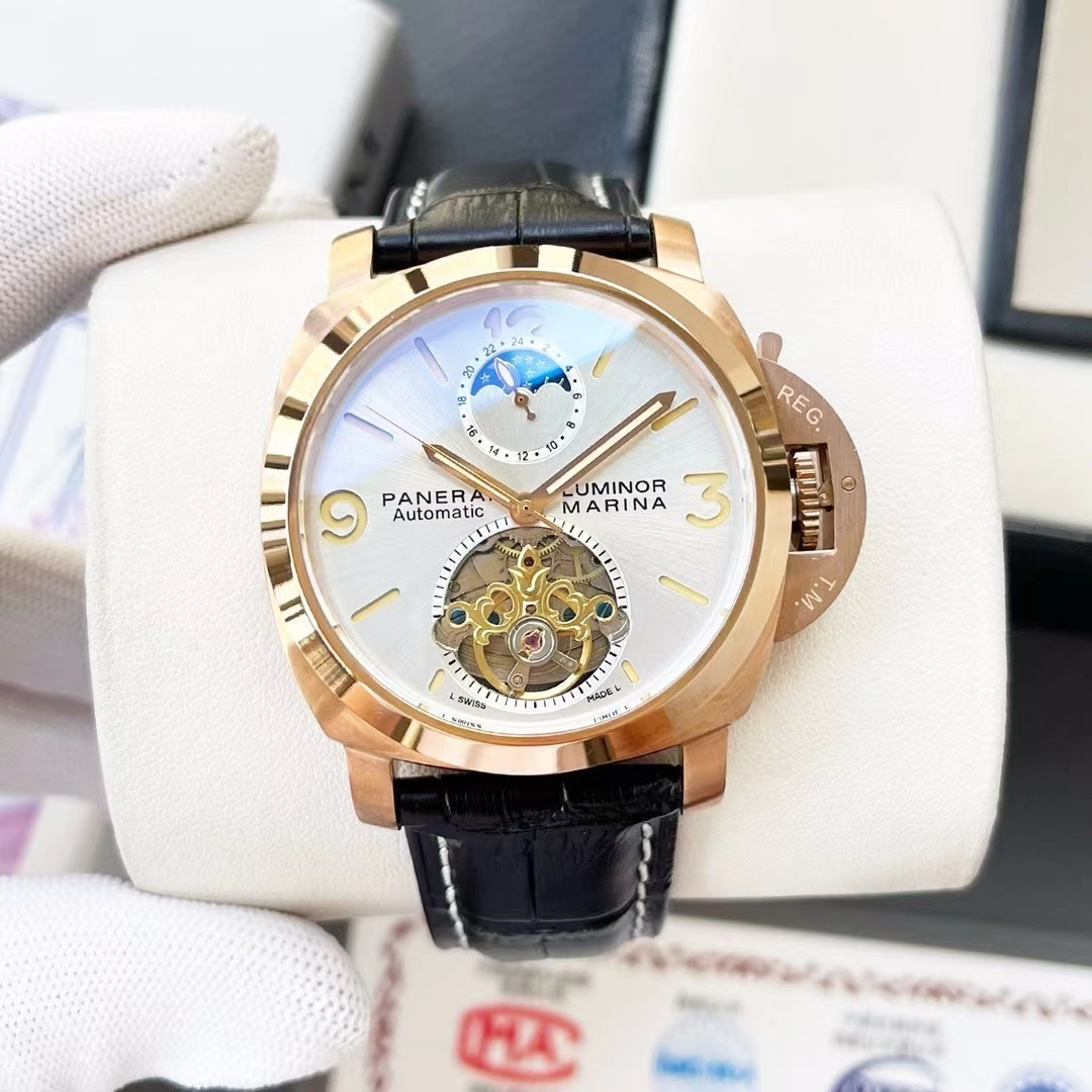 詳細な写真と価格については私に連絡してください。