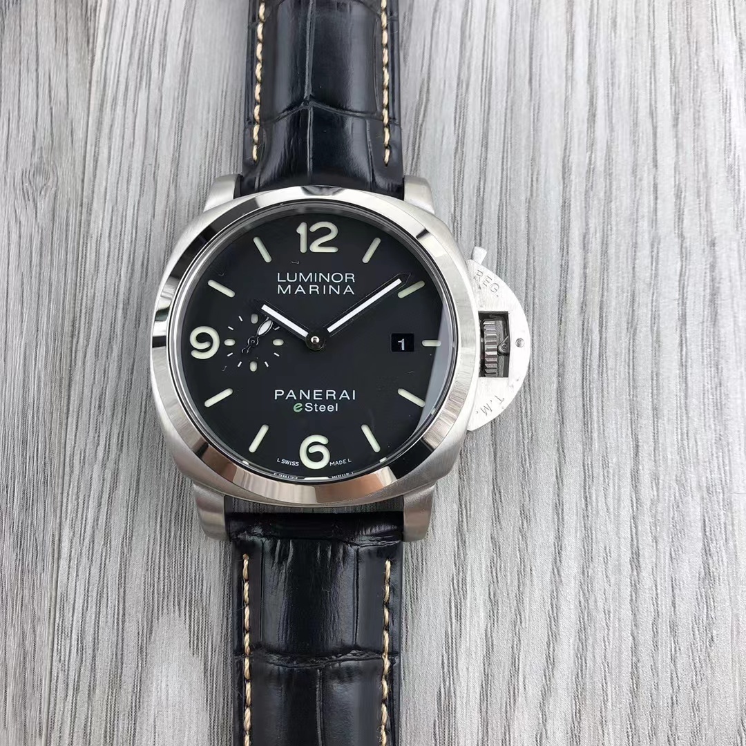 詳細な写真と価格については私に連絡してください。