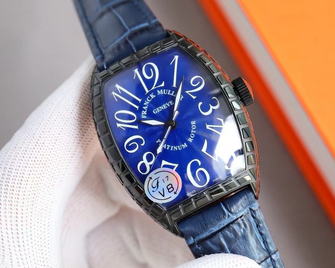 詳細な写真と価格については私に連絡してください