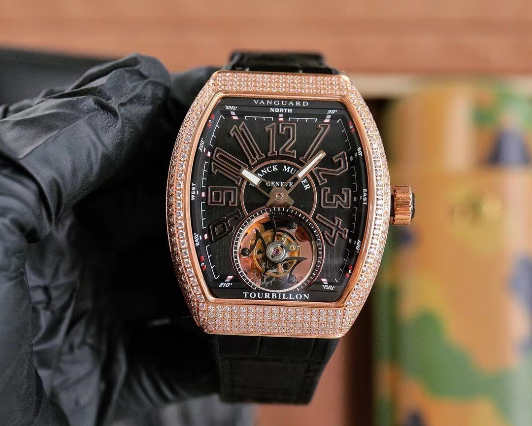 詳細な写真と価格については私に連絡してください