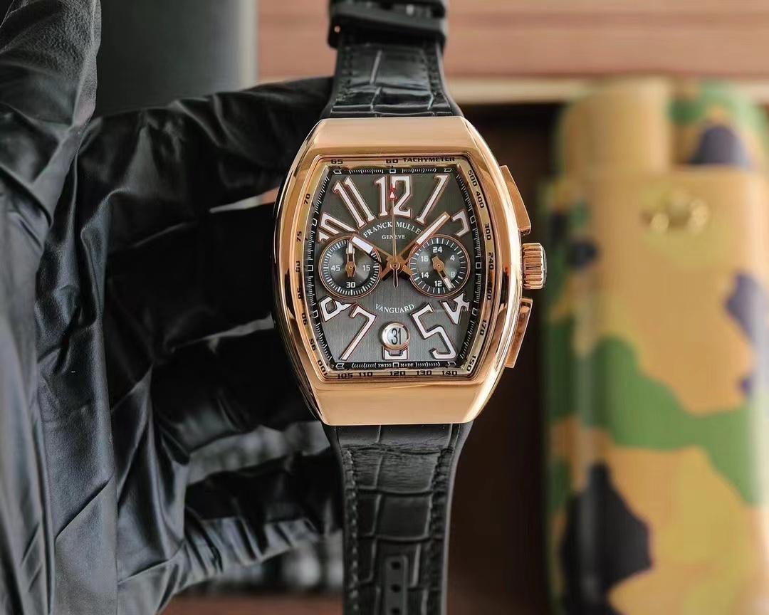 詳細な写真と価格については私に連絡してください