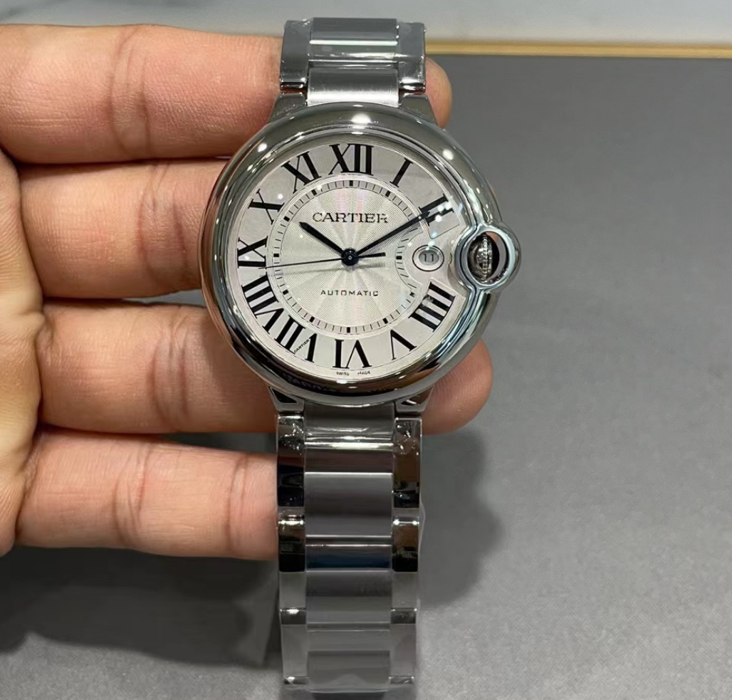 詳細な写真と価格については私に連絡してください。