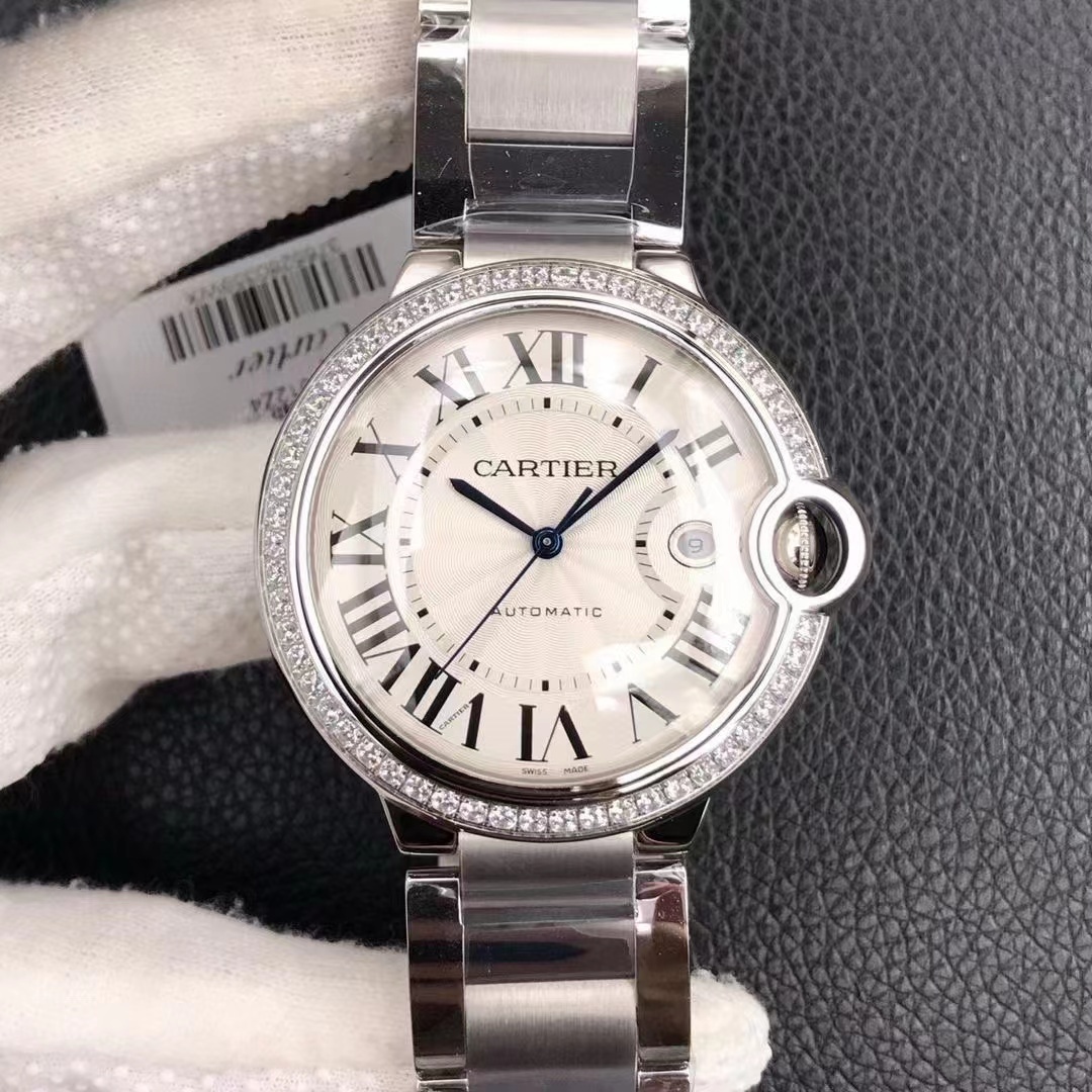 詳細な写真と価格については私に連絡してください。