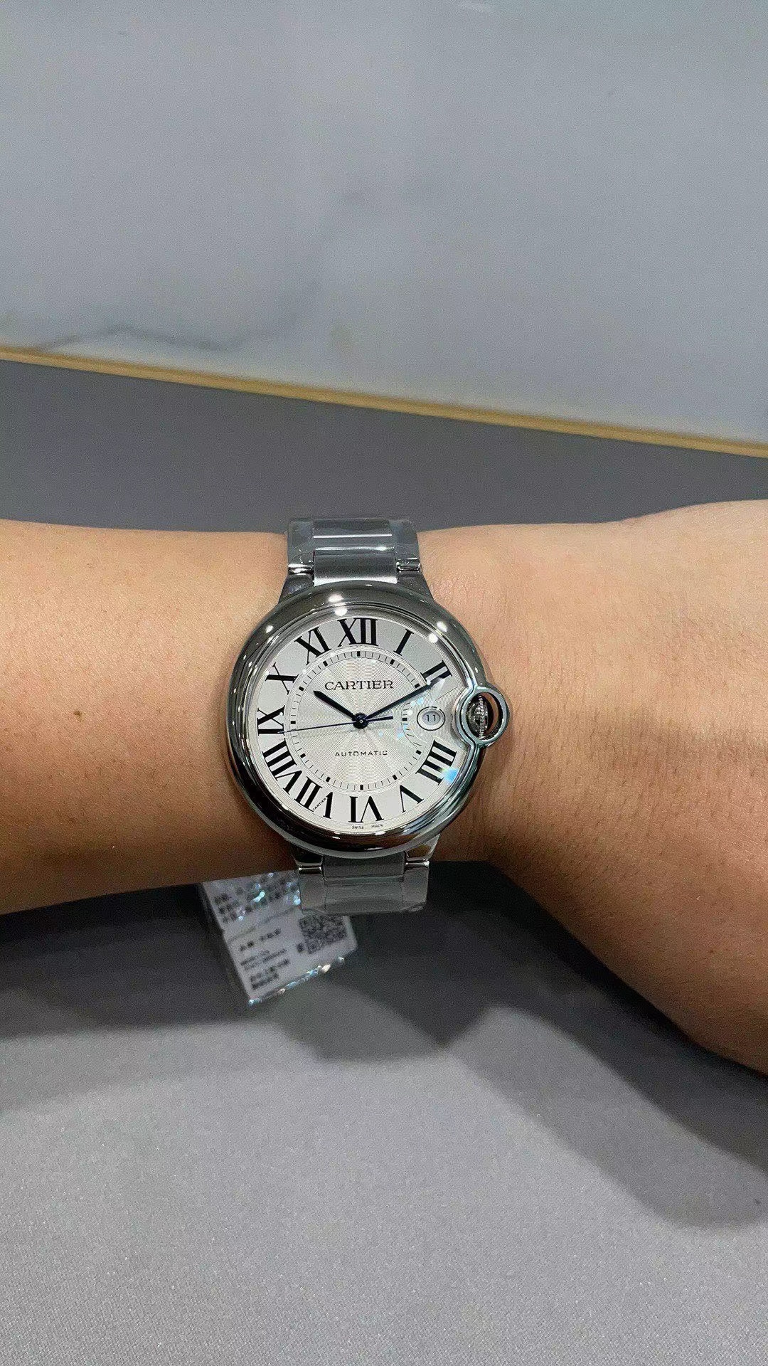 詳細な写真と価格については私に連絡してください。