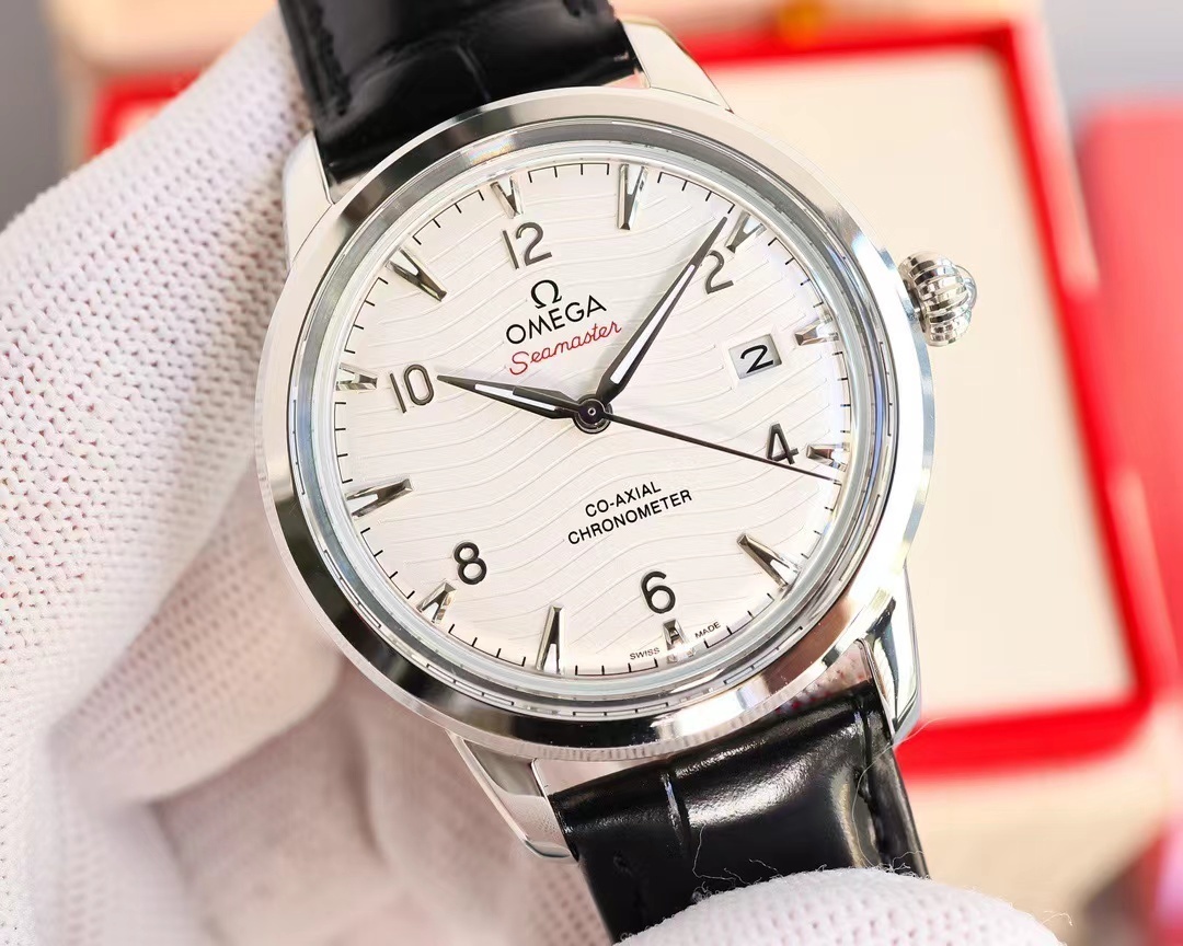 詳細な写真と価格については私に連絡してください。