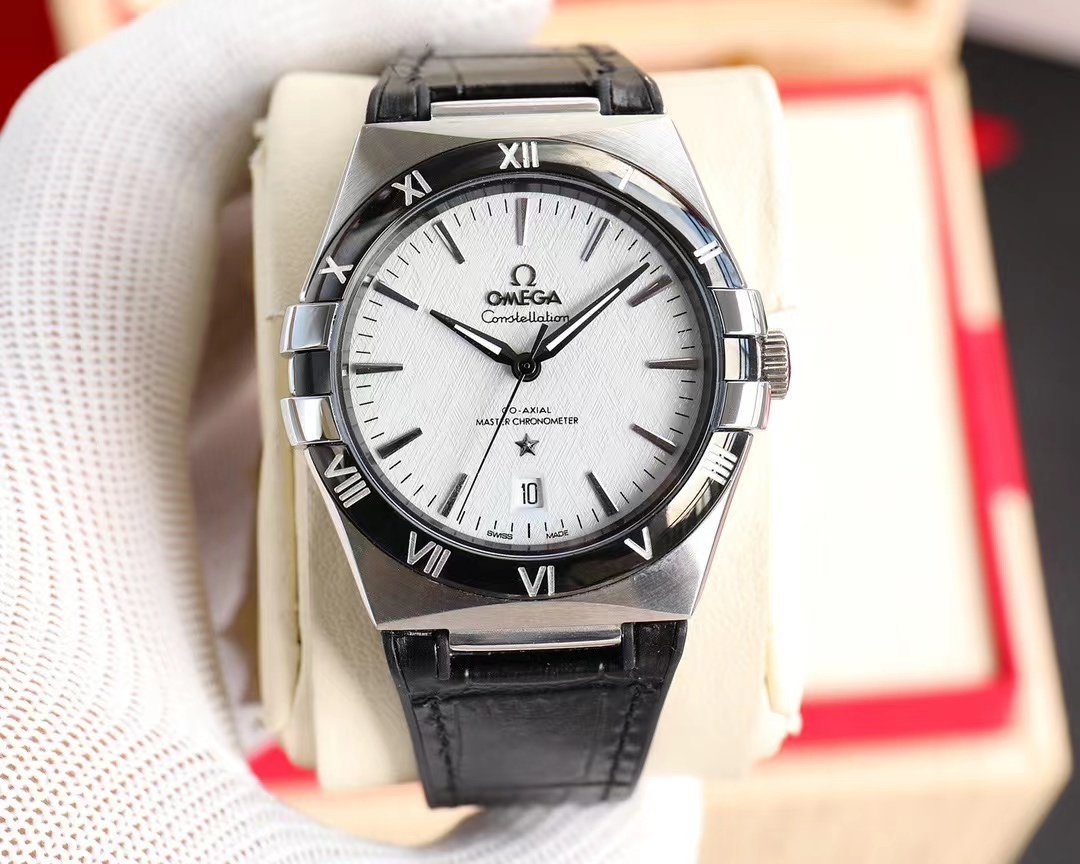 詳細な写真と価格については私に連絡してください。