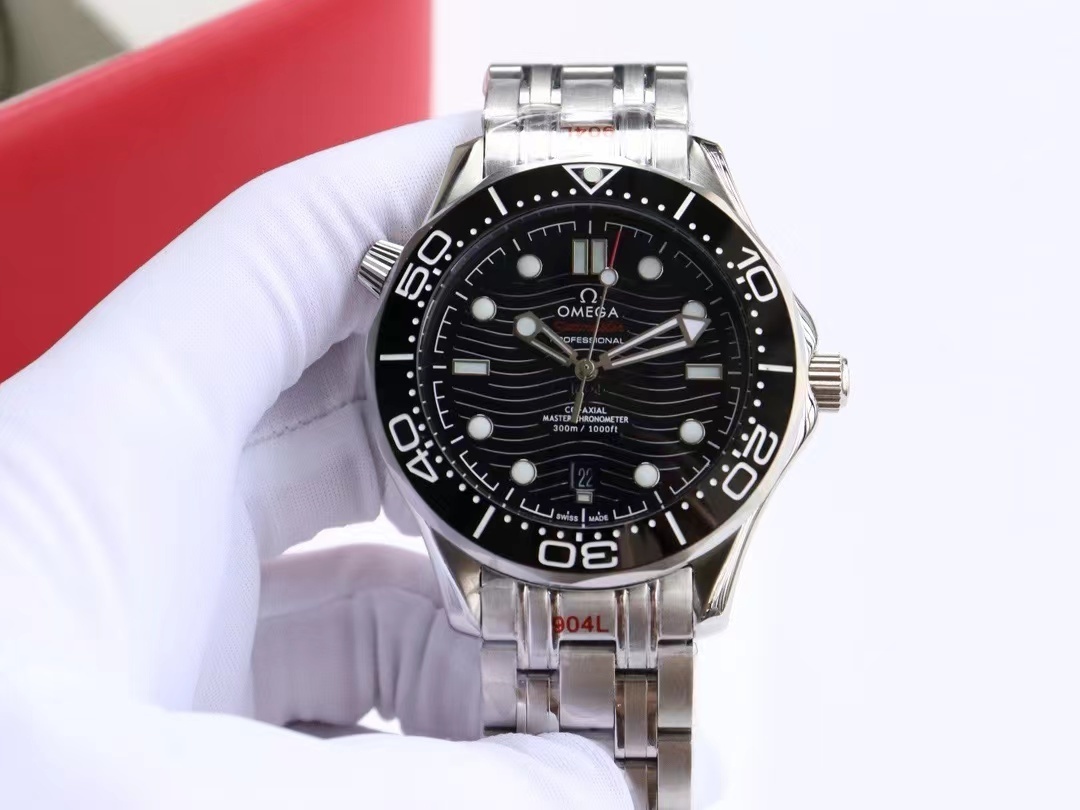 詳細な写真と価格については私に連絡してください。