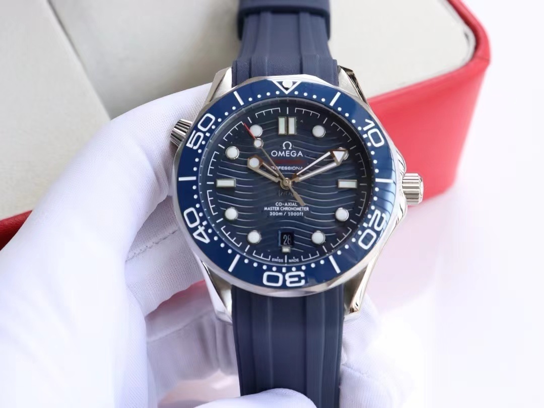 詳細な写真と価格については私に連絡してください。