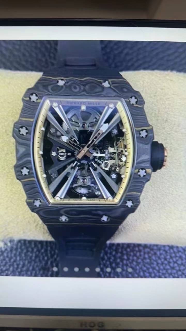 詳細な写真と価格については私に連絡してください