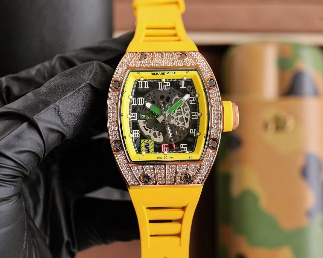 詳細な写真と価格については私に連絡してください