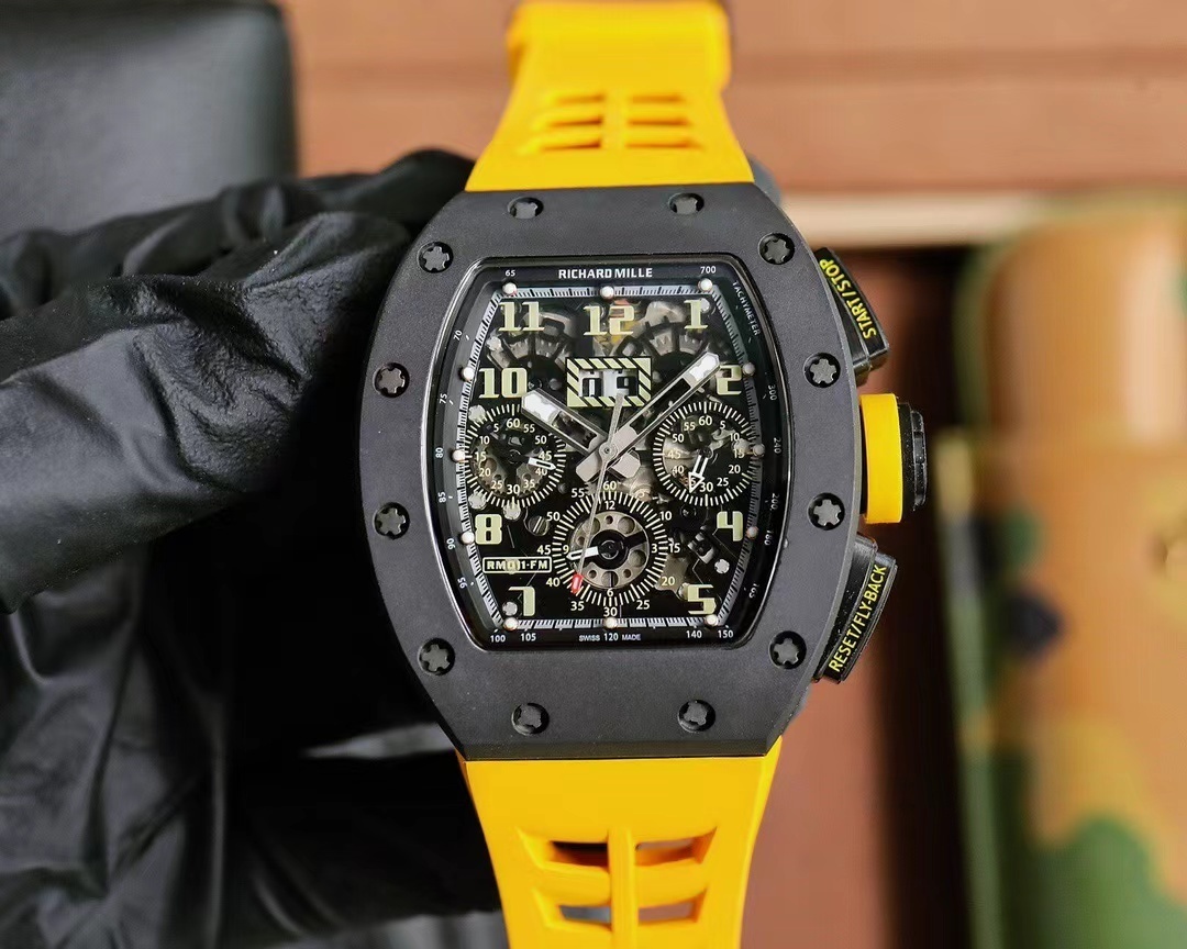 詳細な写真と価格については私に連絡してください