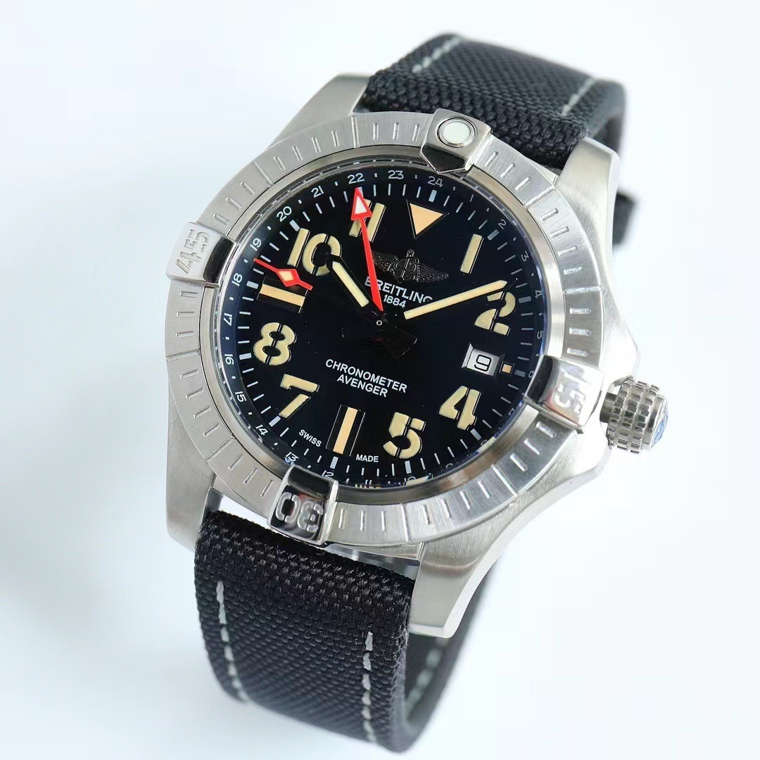 詳細な写真と価格については私に連絡してください。