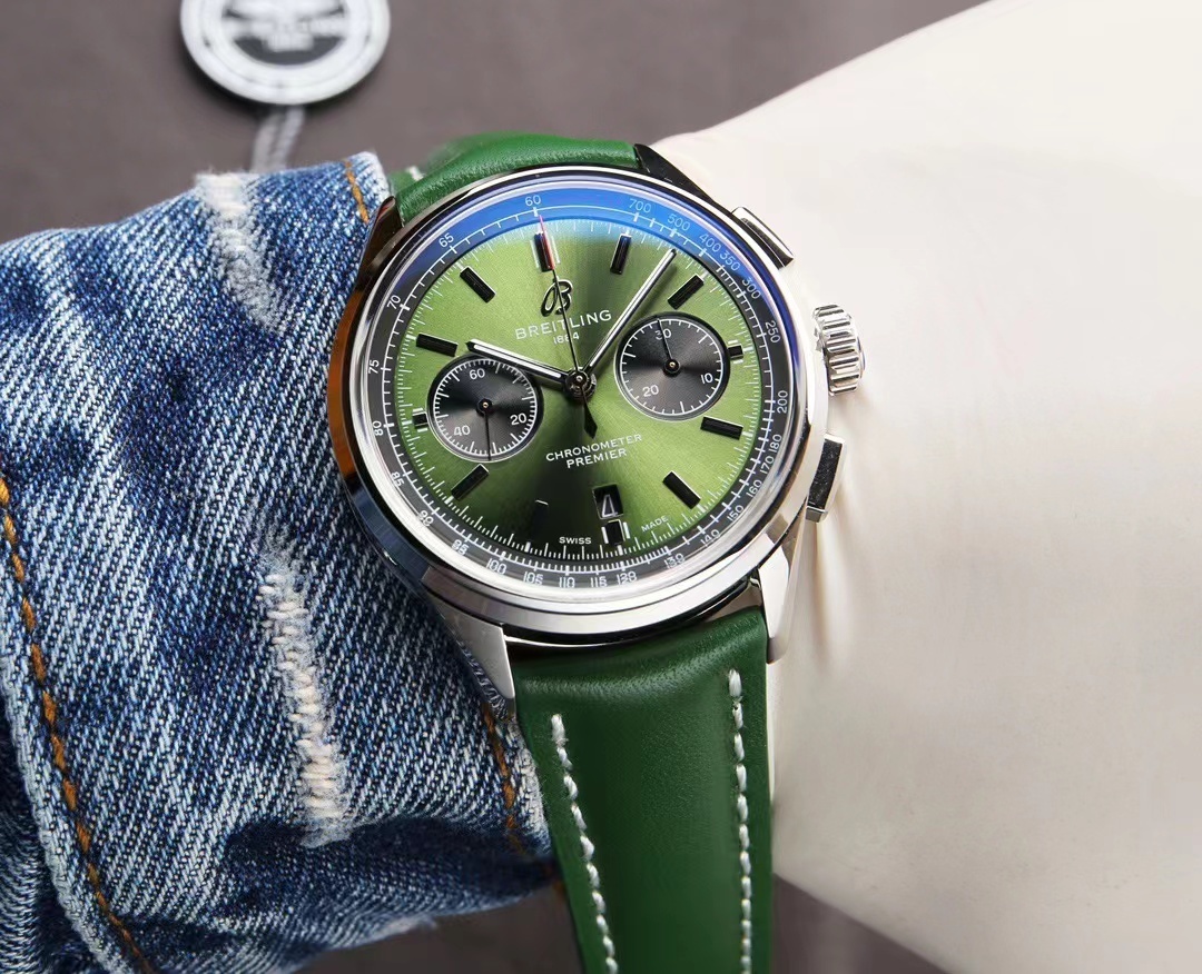 詳細な写真と価格については私に連絡してください。