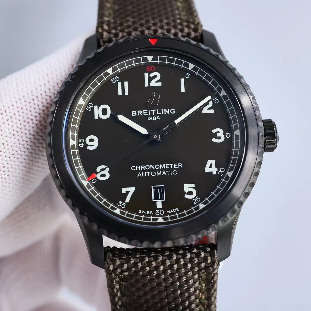 詳細な写真と価格については私に連絡してください。