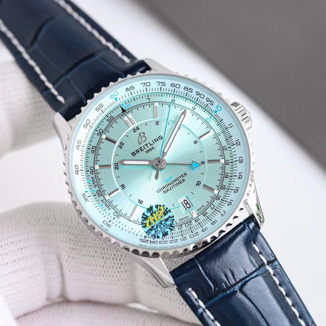 詳細な写真と価格については私に連絡してください。