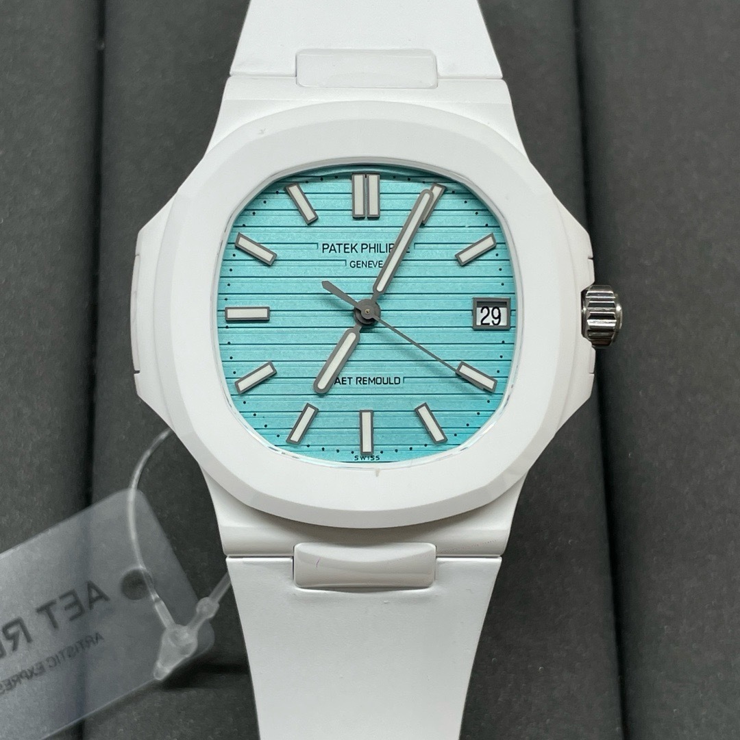 詳細な写真と価格については私に連絡してください。