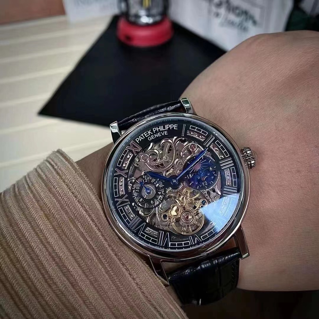 詳細な写真と価格については私に連絡してください。