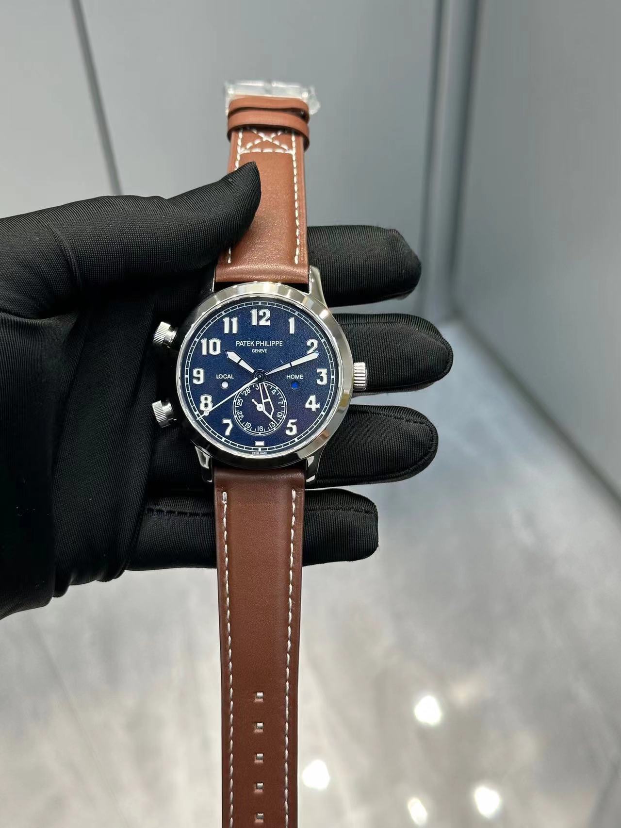 詳細な写真と価格については私に連絡してください。