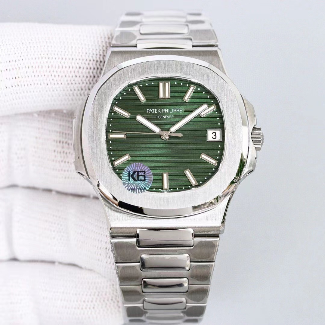 詳細な写真と価格については私に連絡してください。