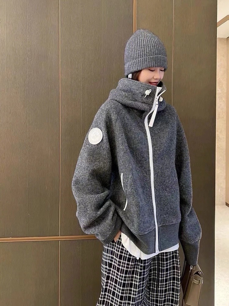 詳細な写真と価格については私に連絡してください。