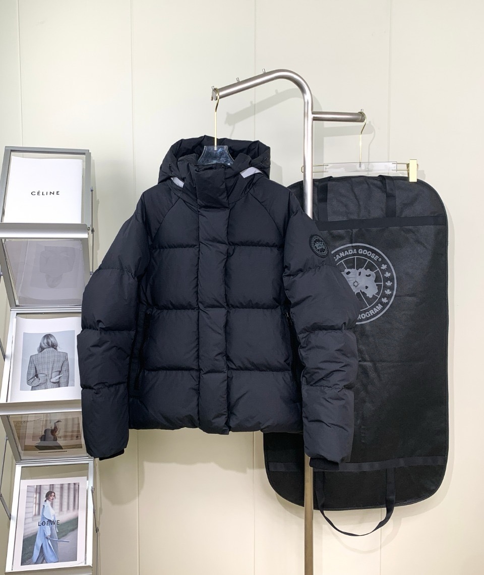 詳細な写真と価格については私に連絡してください。