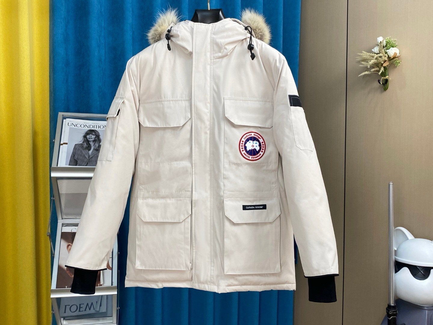 詳細な写真と価格については私に連絡してください。