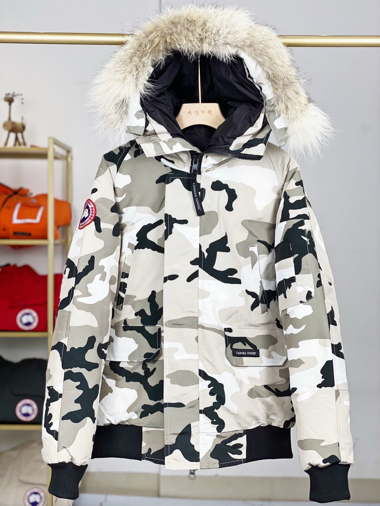 詳細な写真と価格については私に連絡してください。