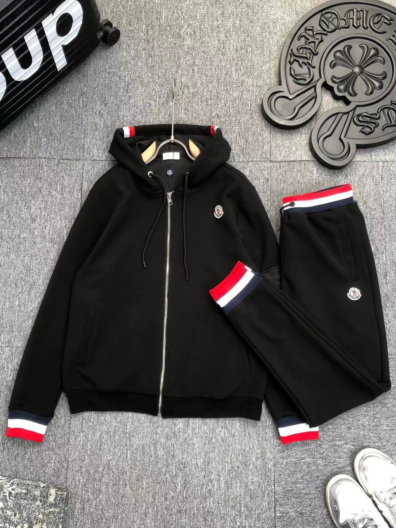 詳細な写真と価格については私に連絡してください