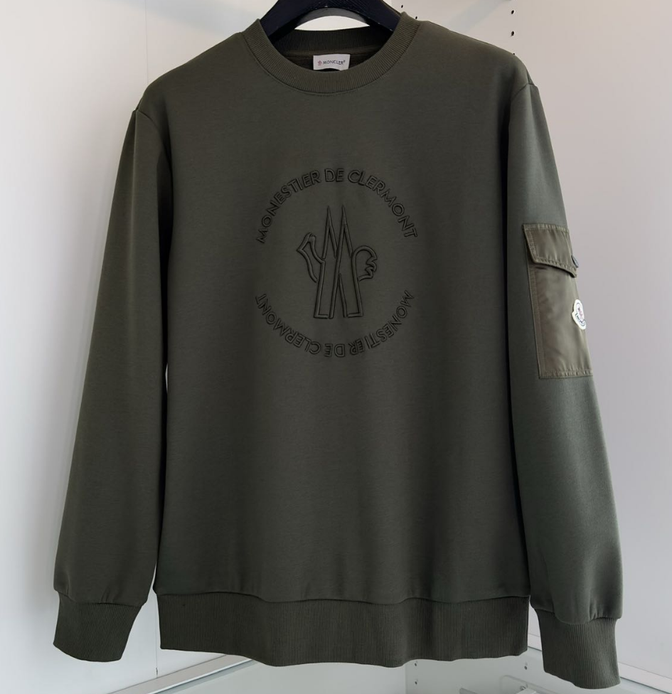 詳細な写真と価格については私に連絡してください