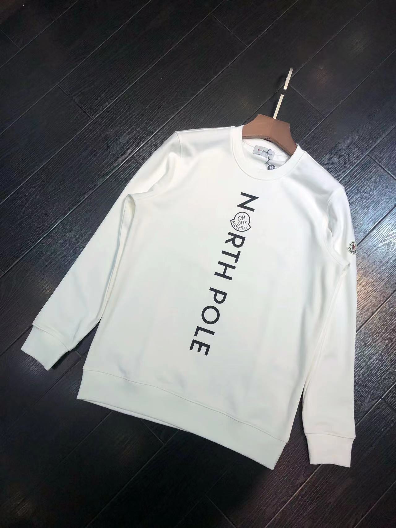 詳細な写真と価格については私に連絡してください。