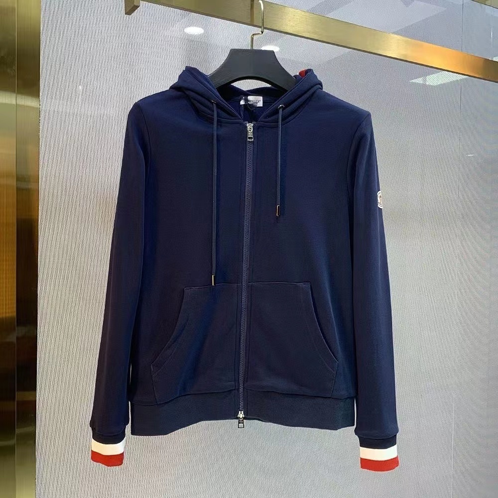 詳細な写真と価格については私に連絡してください