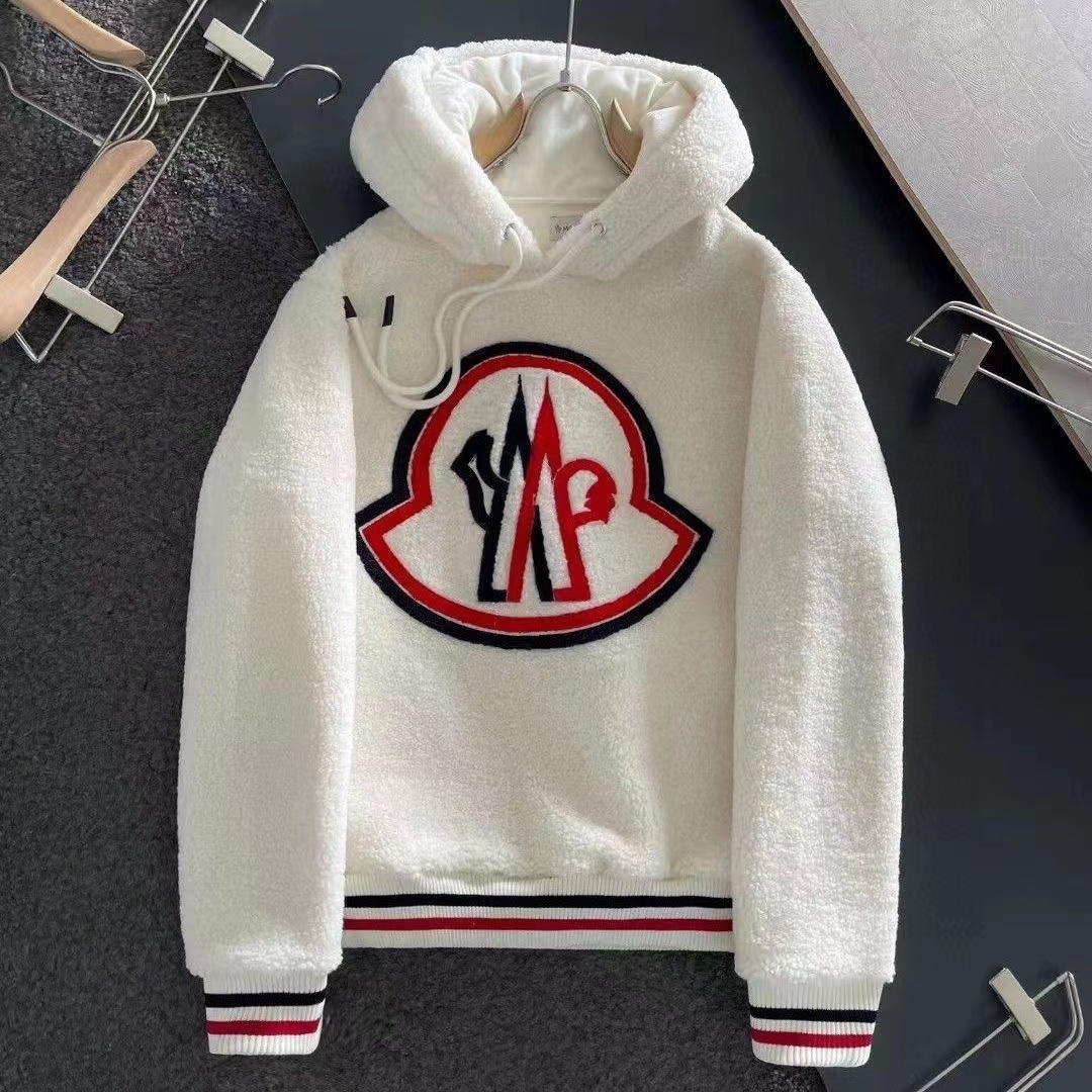 詳細な写真と価格については私に連絡してください