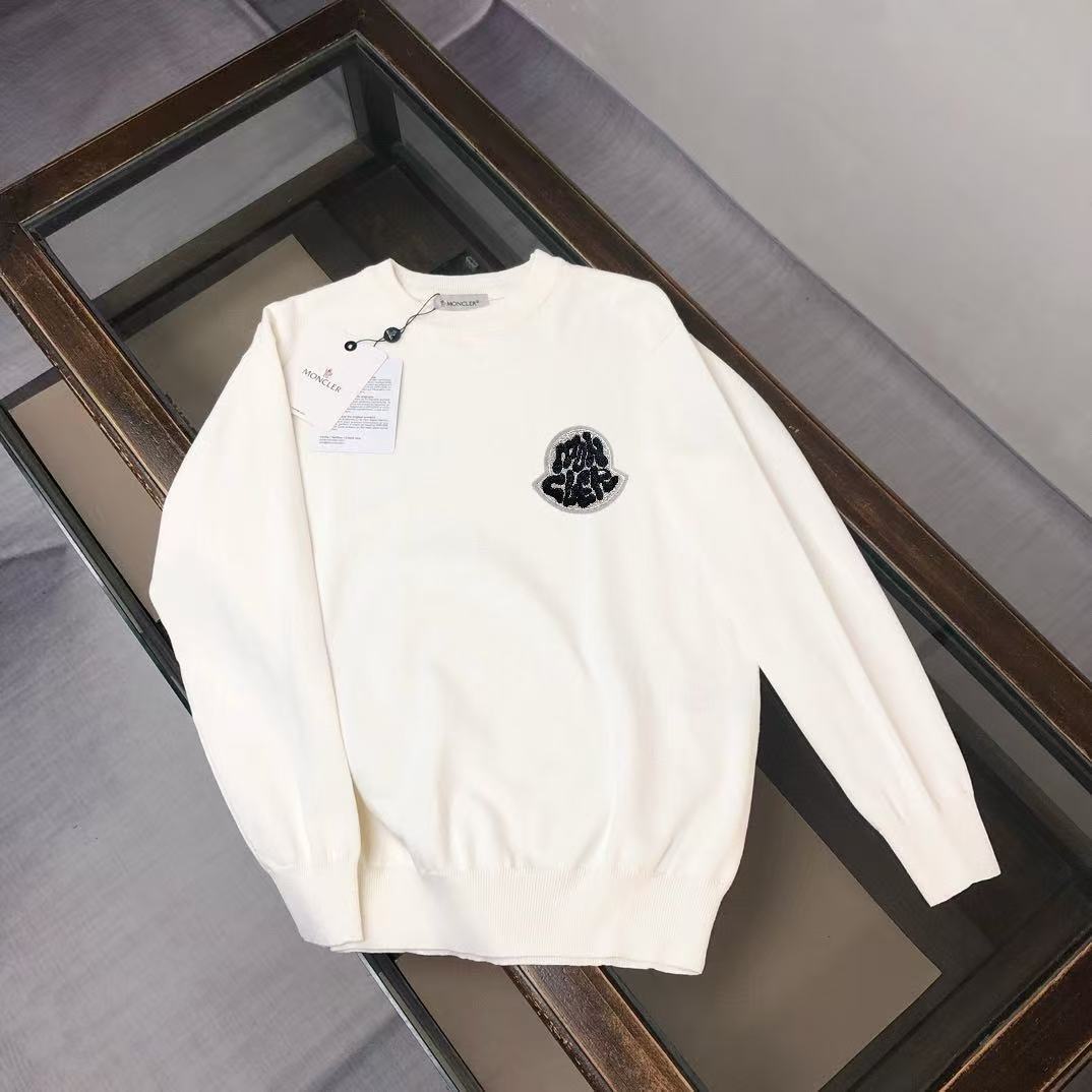 詳細な写真と価格については私に連絡してください。