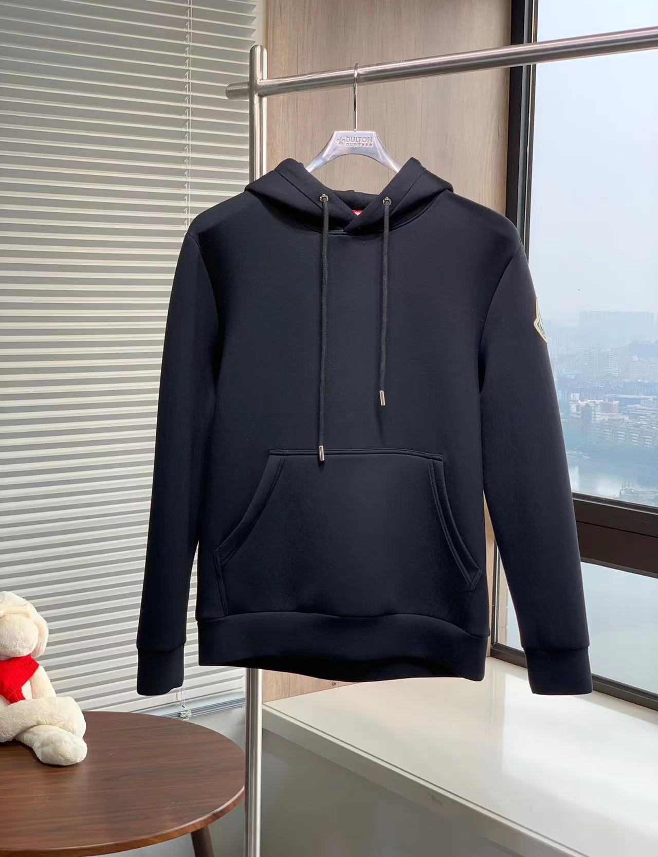 詳細な写真と価格については私に連絡してください