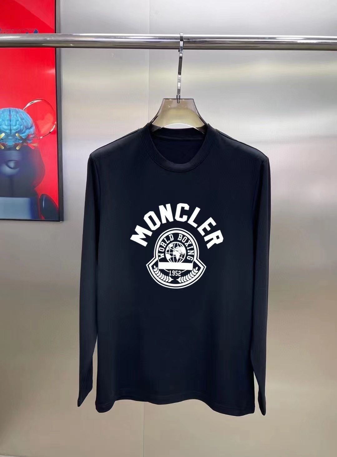 詳細な写真と価格については私に連絡してください。