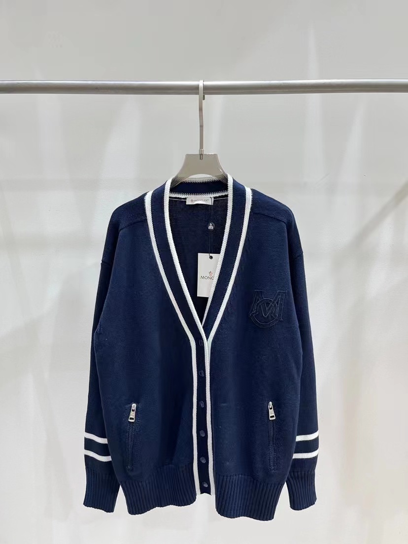 詳細な写真と価格については私に連絡してください