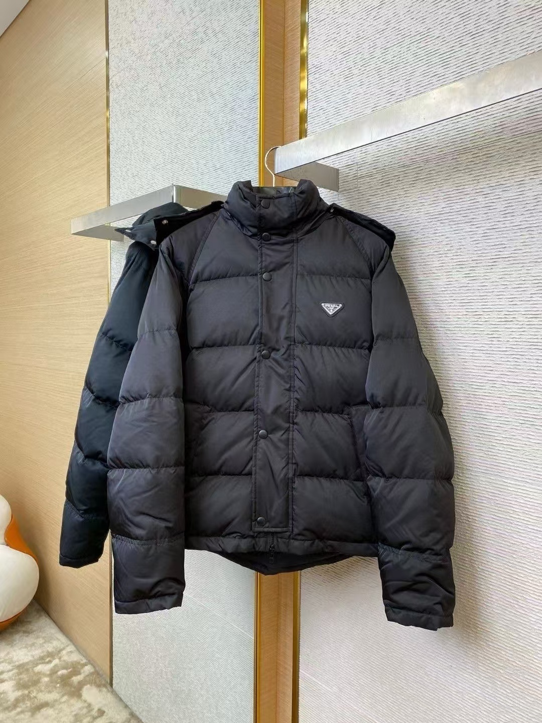 詳細な写真と価格については私に連絡してください。