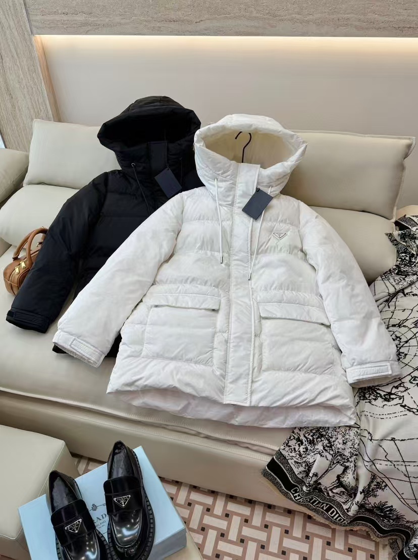 詳細な写真と価格については私に連絡してください。