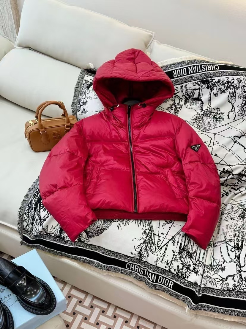 詳細な写真と価格については私に連絡してください。