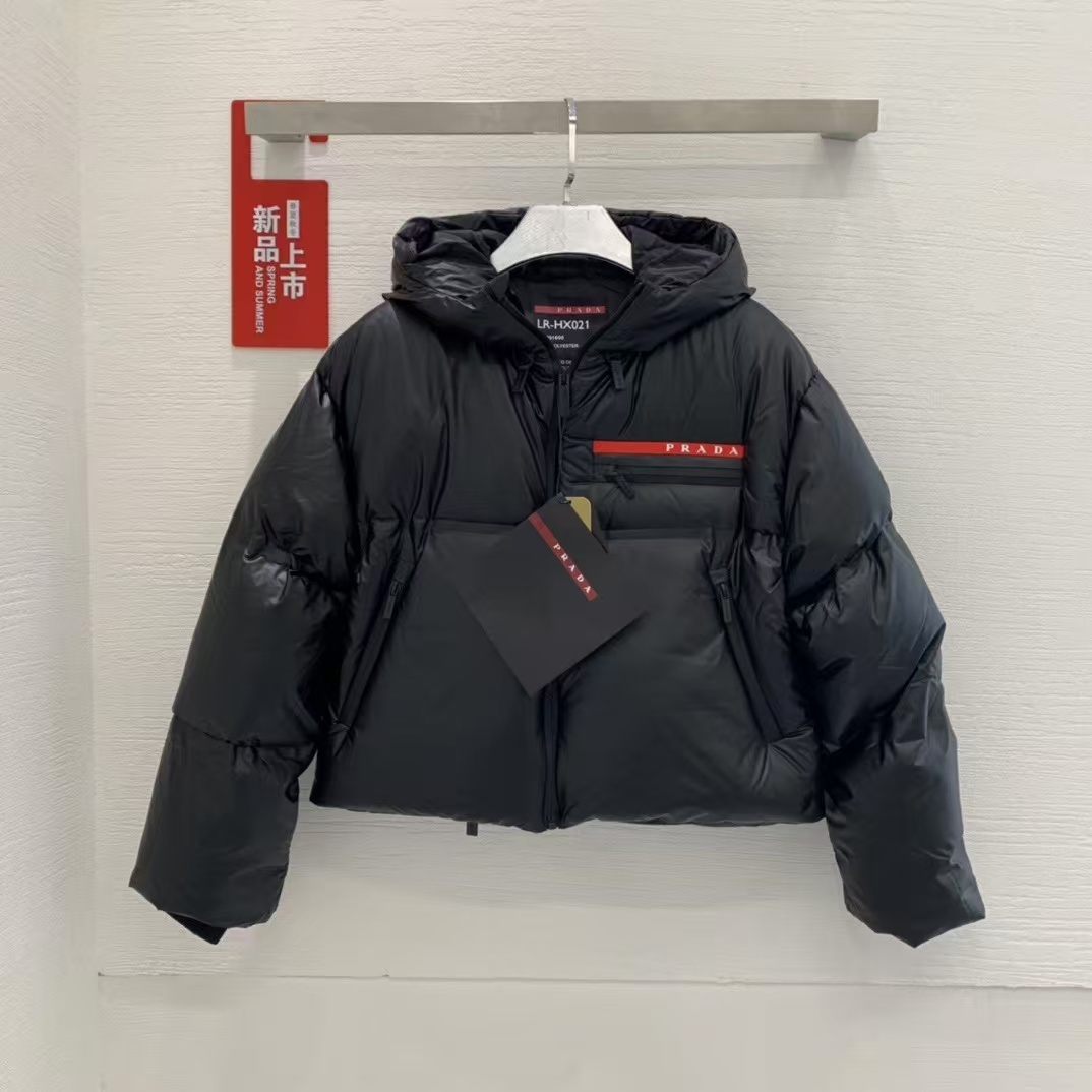 詳細な写真と価格については私に連絡してください。