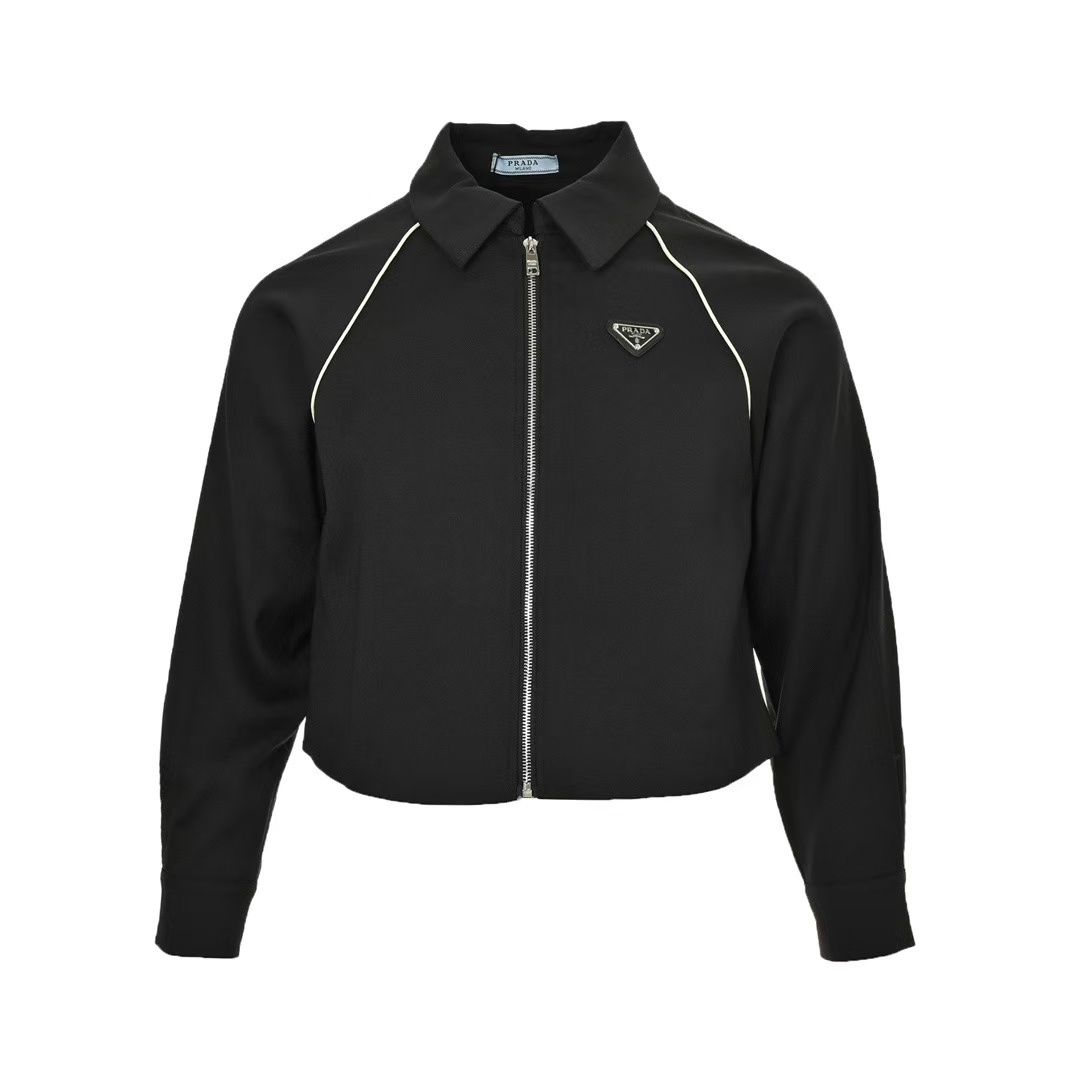 詳細な写真と価格については私に連絡してください。