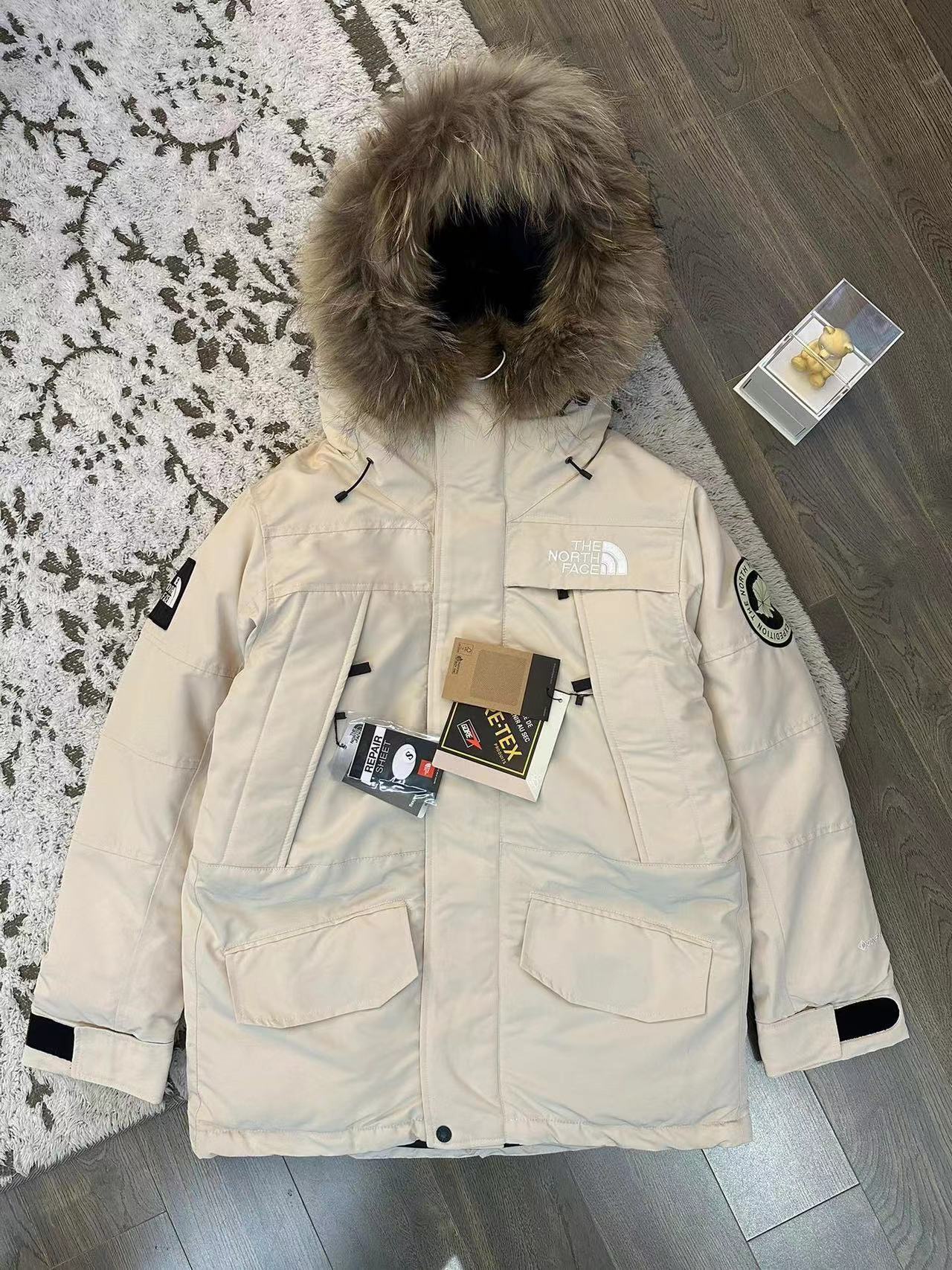 詳細な写真と価格については私に連絡してください。