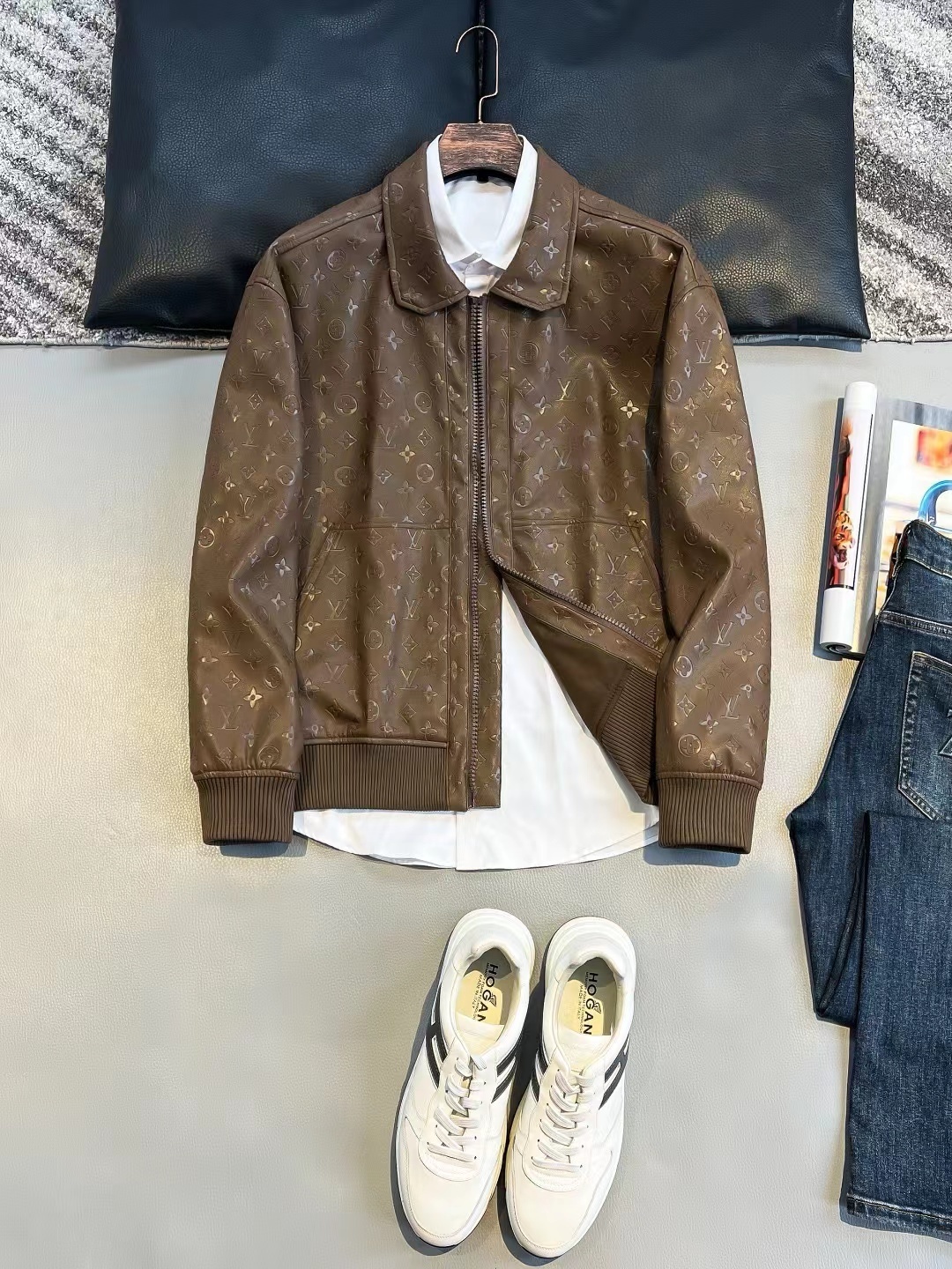 詳細な写真と価格については私に連絡してください。