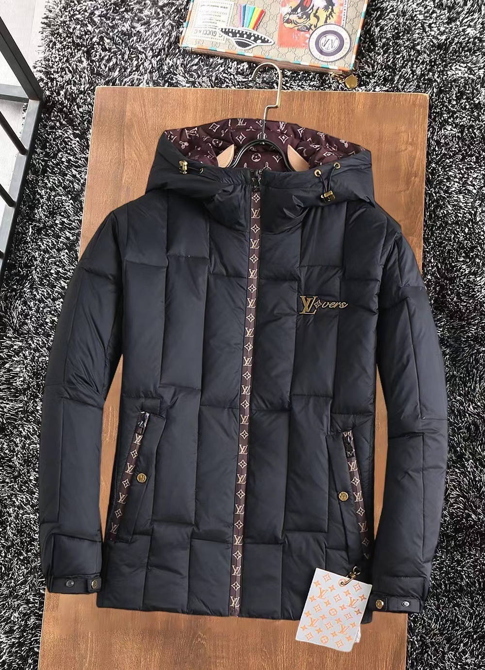 詳細な写真と価格については私に連絡してください。