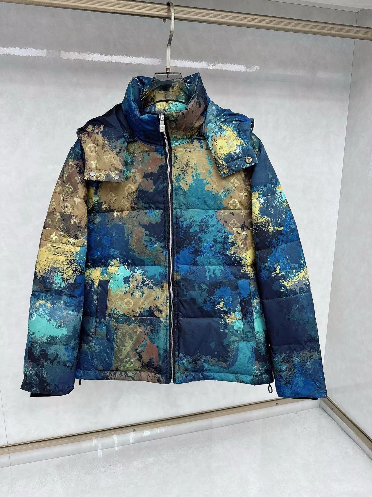 詳細な写真と価格については私に連絡してください。